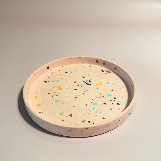 TELLER / TABLETT TERRAZZO FRIGGA