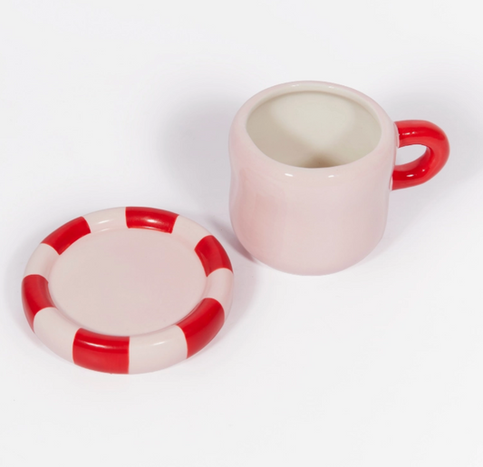 TASSE MIT UNTERSETZER